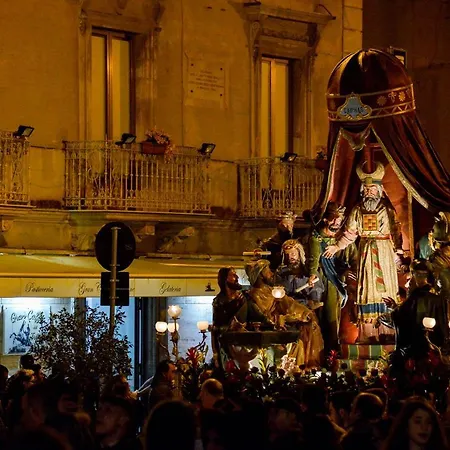 Plaza 3*